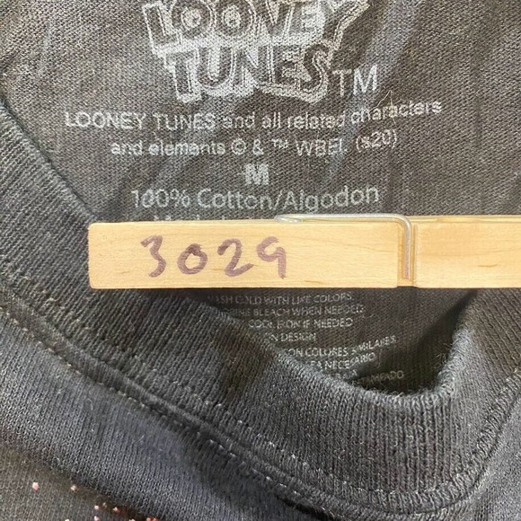 Looney Tunes Graphic Tee Thrifted Vintage Style Size M - Picture 10 of 10